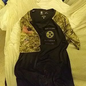 Steelers Dri.fit Nike shirt